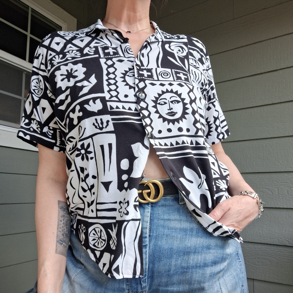 Vintage Plus Size Eclectic Black & White Short Sleeve Hawaiian Shirt Size 14